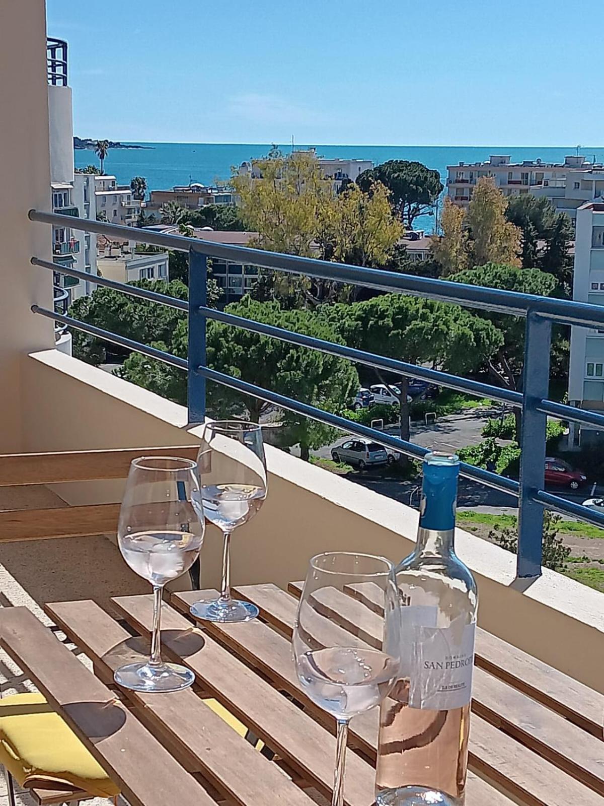 3 Pieces Vue Mer - Clim - 5 Min De La Plage A Pied Antibes Ngoại thất bức ảnh